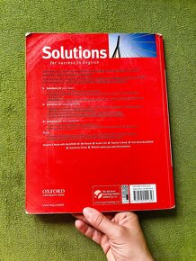 Solutions Pre Intermediate Students Book - 2
