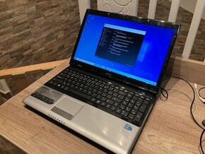 MSI CR620 s 15,6"LCD,Intel i3,4gb ram,500gb disk - 2