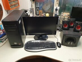 PC zostava + 22" LCD  a  Repro - 2