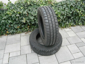 Predám 2x celoročné pneu Hankook 195/70 R15C 104/102R - 2