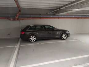 Audi A4 Avant b8, 2,0 TDI, manuál - 2