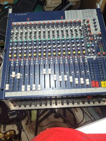 Mix pult Soundcraft FX16 ii - 2