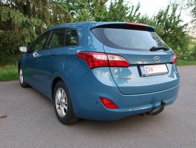 Predám Hyundai i30 2013 CRDi AUTOMAT + ťažné - AJ NA SPLÁTKY - 2