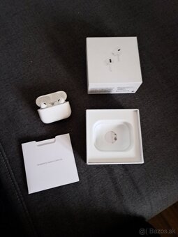 AirPods pro Pre 2gen - 2