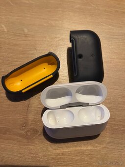 Ponúkam nabíjacie púzdro Airpods pro 2 - 2