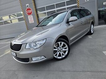 Škoda Superb Combi 3.6 FSI V6 4x4 Elegance DSG F1,260PS - 2