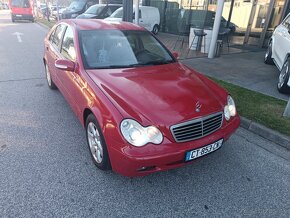 Predám Mercedes Benz C 200cdi automat - 2