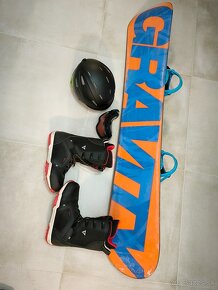 Predam komplet set na snowboard Gravity - 2