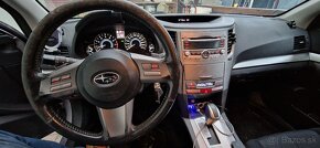 Predam subaru outback 2.5i - 2