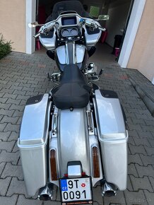 Harley Davidson Road Glide 117 CVO - 2