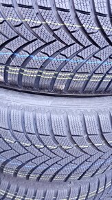 215/55 R18 XL zimné pneumatiky semperit - 2