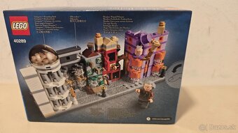 LEGO® Harry Potter™ 40289 Diagon Alley Šikmá ulička - 2