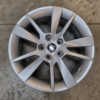 Kvalitné ŠKODA disky 5x112 R17 ET49 - 2