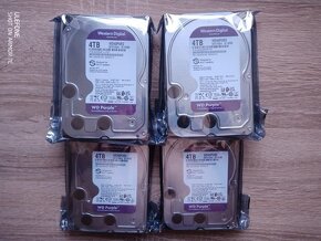 4 / 2 TB Western Digital Purple™ Red Pro™ - nepouzite. - 2
