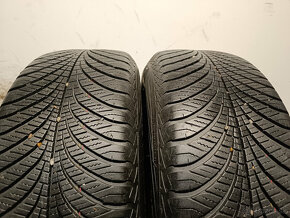 235/60 R18 Zimné pneumatiky Goodyear Vector4Seasons 2 kusy - 2