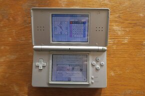 Herná konzola Nintedo DS lite + hra a nabíjačka - 2