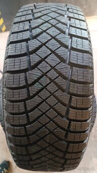 205/60 R16 zimné pneumatiky - 2