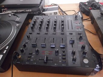 Dj mix beringer 750 - 2