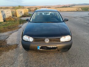 Volkswagen Golf 4 1.4 benzín - 2