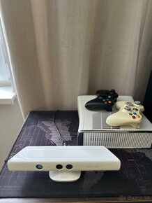 XBOX 360 SLIM 250GB KINECT + 12 HIER (KOMPLET) - 2