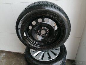 Zimné pneumatiky +Puklice 5x112 205/55R16 Cena 130€ - 2