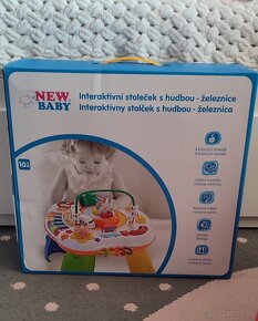 Interaktívny hrací stolček - železnica New Baby - 2