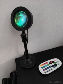 RGB svetelná otočná lampa s DO - 2