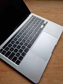 MacBook Pro 2020 Intel i5 touchbar - 2