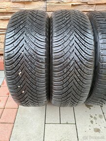 Zimné pneu Vredestein/Nexen 185/55 R15 - 2