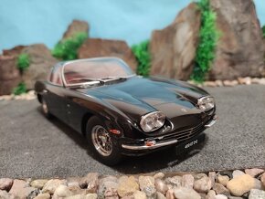 Prodám nový model 1:18 Lamborghini 400GT 2+2 - 2