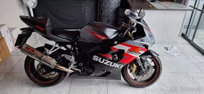 Suzuki GSX 750R - 2