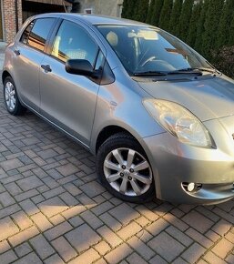 Toyota Yaris 1.3 r.v.2008 - 2