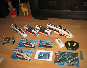 LEGO® CITY Passenger Train (r. 2006) - 2