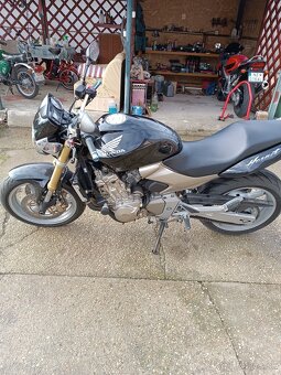 Honda Hornet 600 - 2