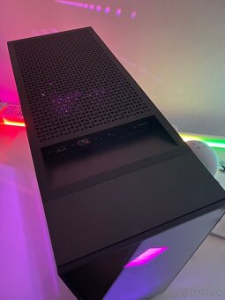 Predám herný počítač HP OMEN 30l - wifi ax, bt, usb-c - 2