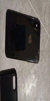 Apple iPhone XS 64GB - 2