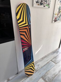 Predám snowboard Gravity Empatic 151 - 2