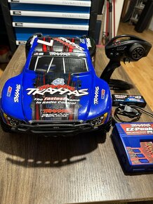 Traxxas Slash 1:10 VXL 4WD RTR - 2