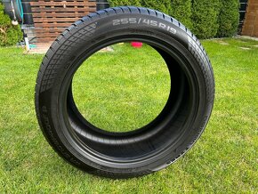 Zimne Pneumatiky Nokian Tyres 255/45 R19 WR Snowproof P 104V - 2