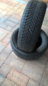 ZIMNÉ 215/55 R17 2ks MICHELIN a 4 ks BF-GOODRICH cca 5-6mm - 2