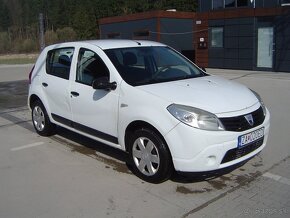 Predam Dacia Sandero 1.4. 55 kw benzin - 2