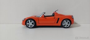 1:18 OPEL SPEEDSTER - 2