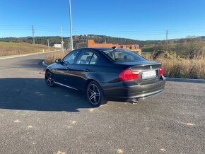 BMW E90 320D - 2