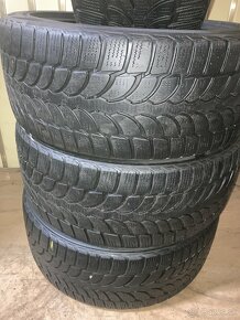 Zimné pneu 215/45R16 viem aj prezuť - 2