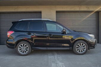 Subaru Forester 2.0i XT CVT Exclusive - 2