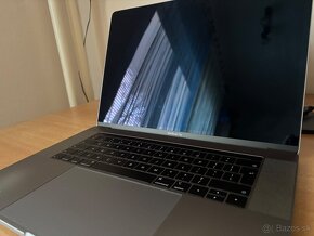 MacBook Pro 15,4" - 2