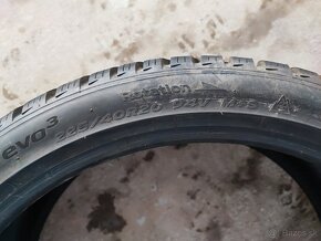 Zimné pneumatiky Hankook 225/40 R20 - 2