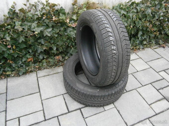 Predám 2x celoročné pneu Pirelli 205/55 R16 91VXL - 2