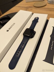 Apple watch SE 40mm (2nd gen) Midnight - 2