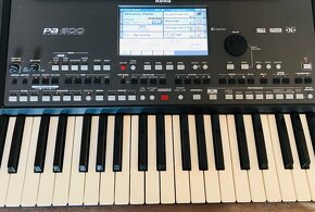 Korg Pa 600 - 2